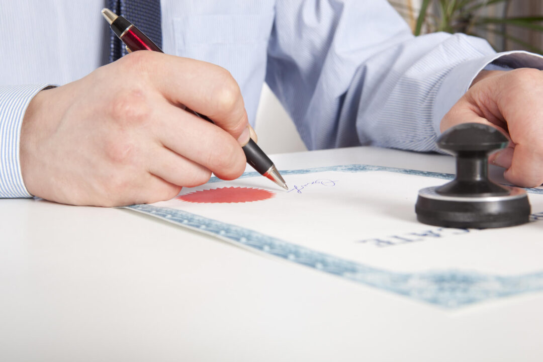 Pasos para constituir una empresa (7ª parte: Notario)