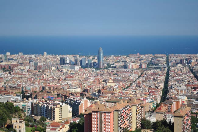 Cómo cambian las empresas catalanas su domicilio social