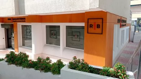 fachada-despacho-ruiz-ballesteros